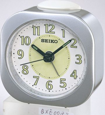 Seiko Reiswekker QHE121S